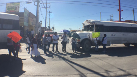 Bloquean avenida y exigen que vuelva la paz