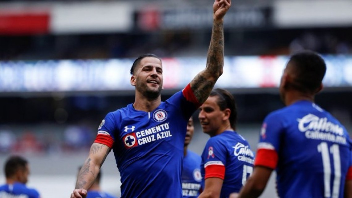 Cruz Azul vence al Monterrey y recupera liderato del Apertura 2018