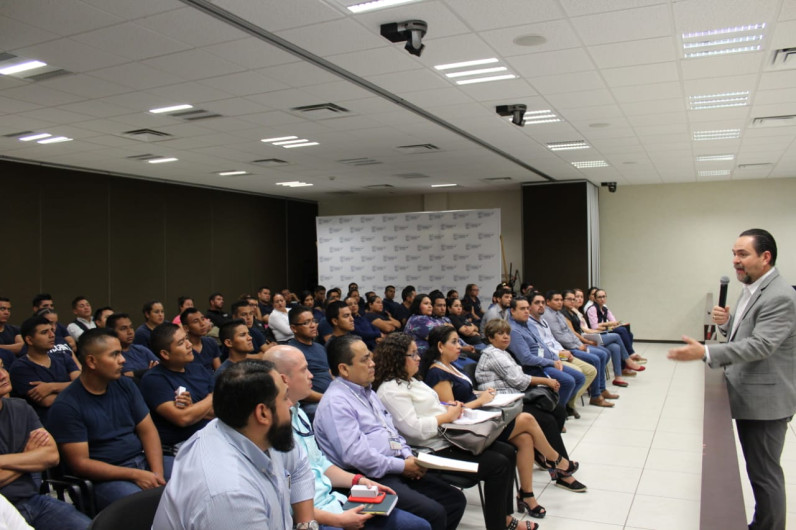 Consulado de EUA capacita a personal del STJ