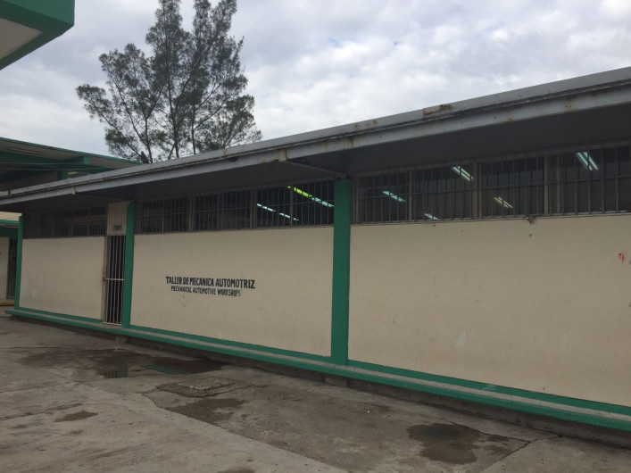 Alcaldesa dice sí a reposición de techumbre del Conalep