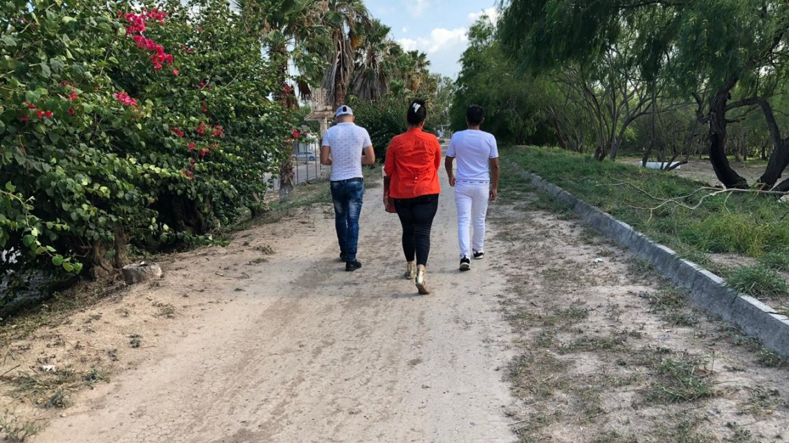 Contaminan migrantes el bordo del Río Bravo