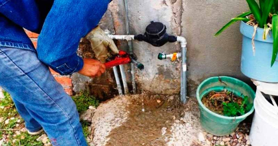 Aplicará COMAPA sanciones por tomas de agua clandestinas 