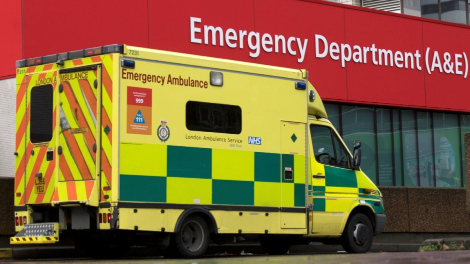 El Reino Unido dona 20 ambulancias a Ucrania