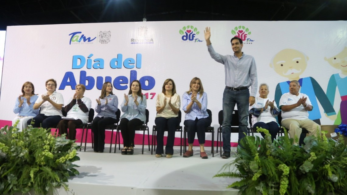 Celebra Maki a abuelitos en su día