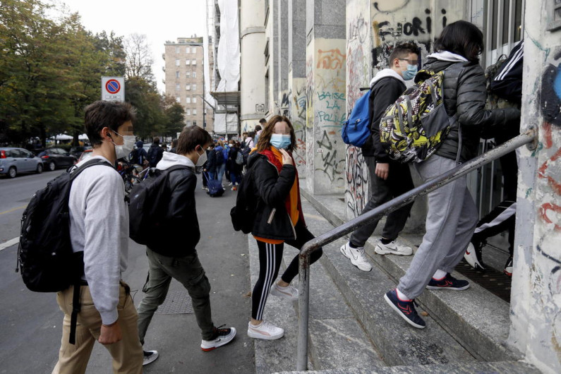 Registra Italia cerca de 11 mil nuevos casos en 24 horas