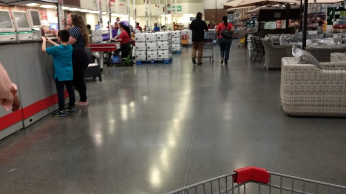 En aumento desabasto en tiendas por compras de pánico