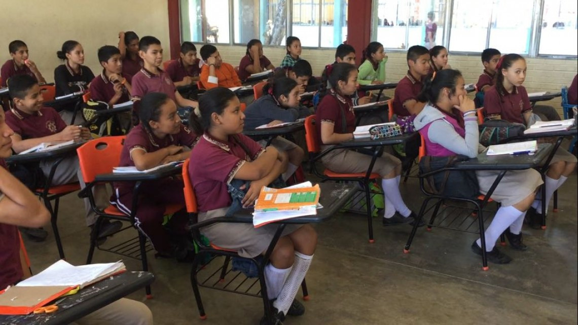 Brindan apoyos a adolescentes embarazadas en etapa escolar