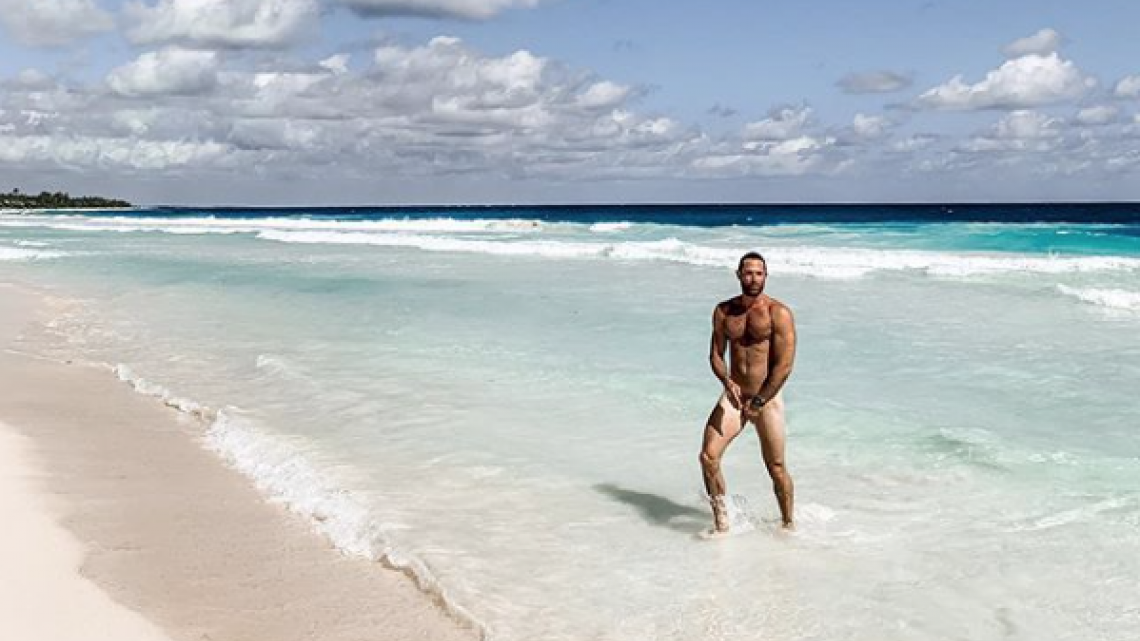 Sebastián Rulli enciende las redes sociales con sensuales fotografías