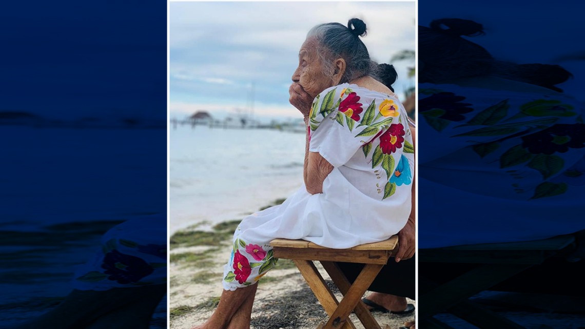 ¡Ternura! Abuelita de 97 años conoce el mar por primera vez 