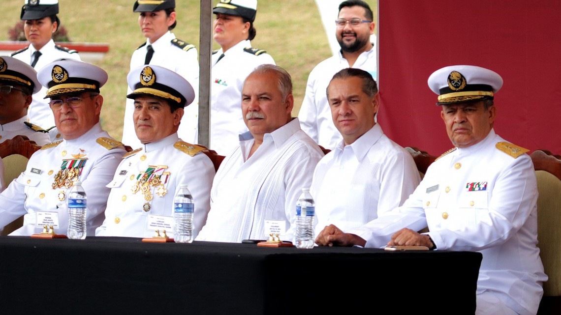 Asiste alcalde a toma de protesta del Vicealmirante Flavio del Ángel García