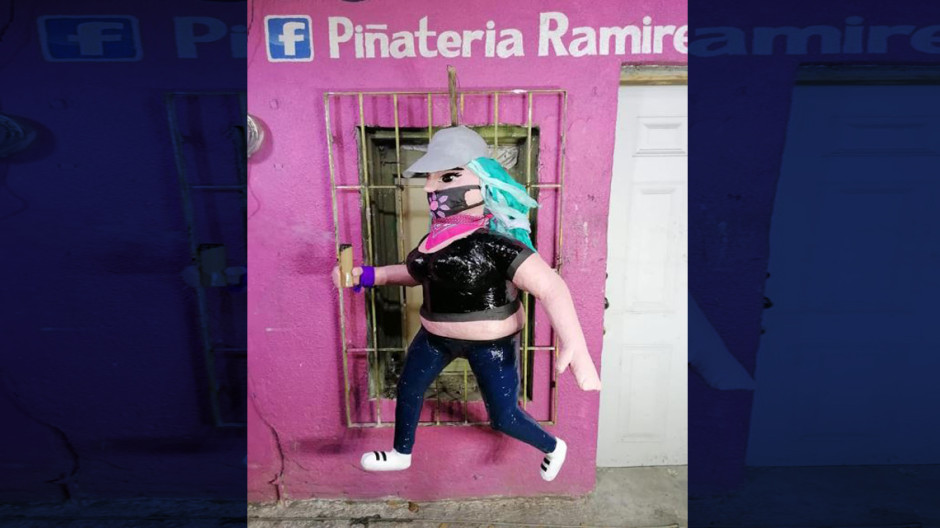 Crean Piñata de “La Reinota”; arremeten en redes contra piñatería 