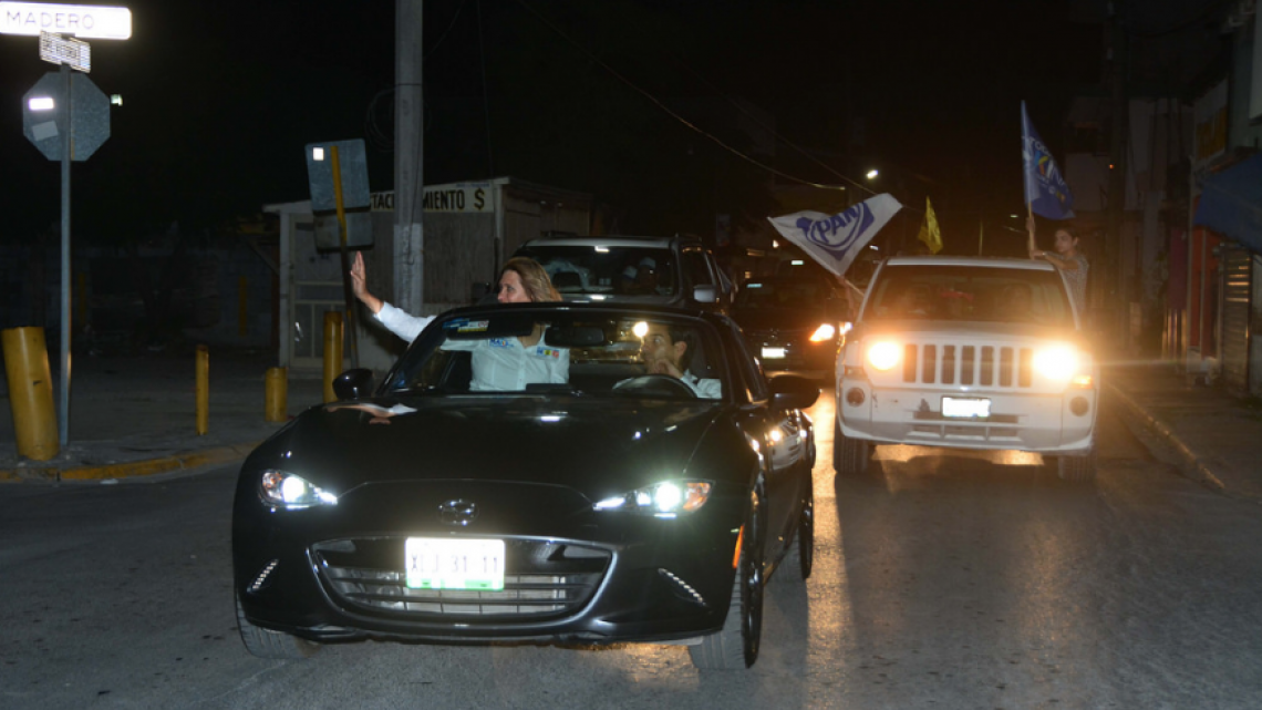 Con gallo arranca Maki campaña