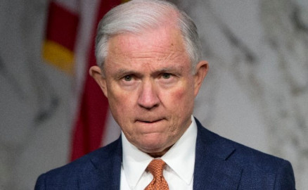 Confirma Senado de EUA a Jeff Sessions como procurador de Justicia