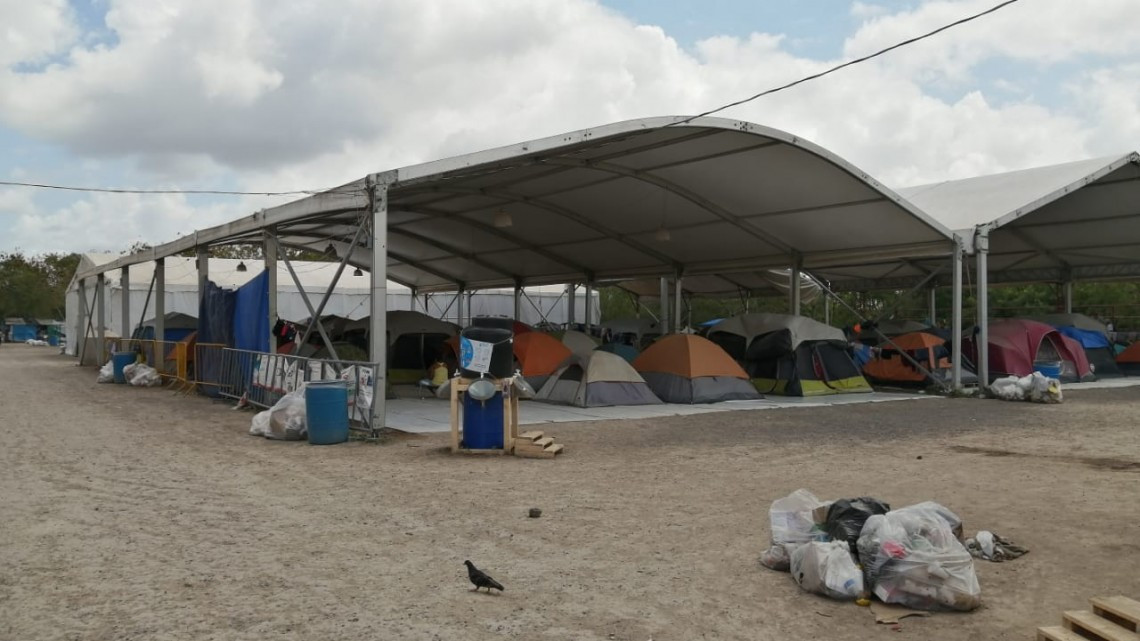 Médico cubano esta a cargo del hospital Covid del campamento migrante del Rio Bravo en Matamoros, hasta el momento no hay positivos.