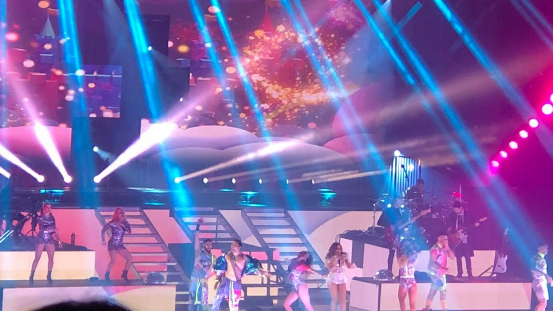 Gloria Trevi se convierte en 'Diosa de la noche' en el Payne Arena