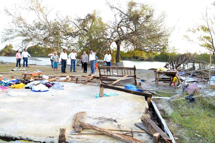 Recorre Alcaldesa de Altamira comunidades afectadas por la tromba