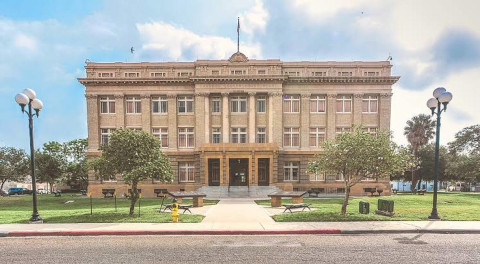 Condado de Cameron restringe viajes de noche