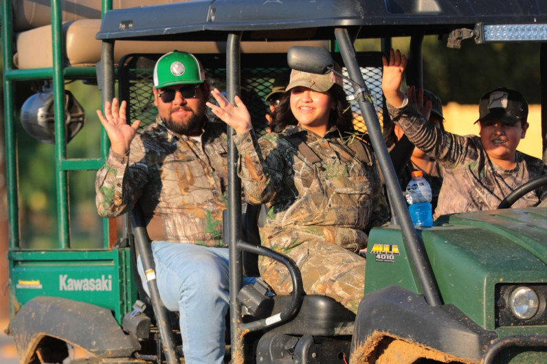 Promocionan temporada de cacería con desfile cinegético 