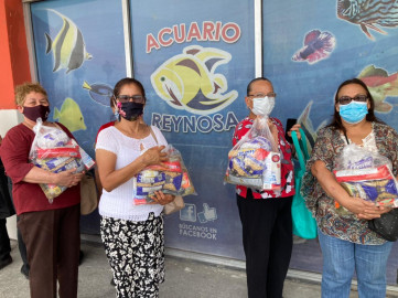 DIF Reynosa entregó apoyos a los abuelitos empacadores