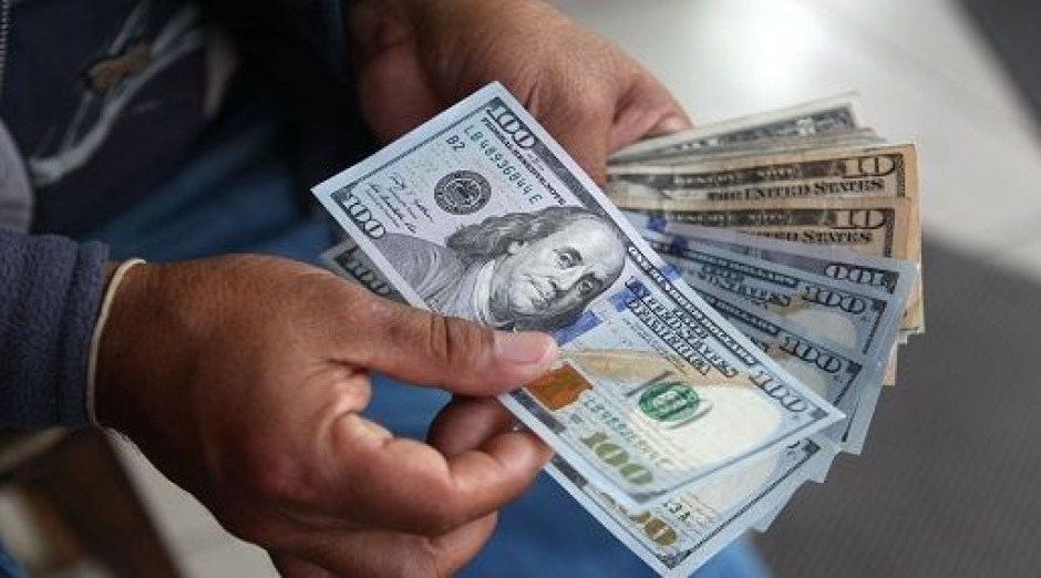 Dólar cotiza en 19.05 pesos a la venta 
