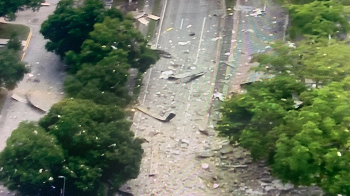 Se registra explosión en centro comercial de Florida