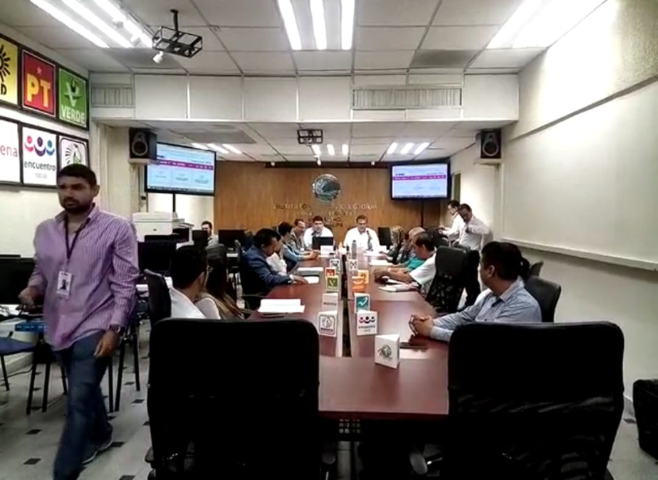 Inicia sesión de consejo permanente en INE Tampico