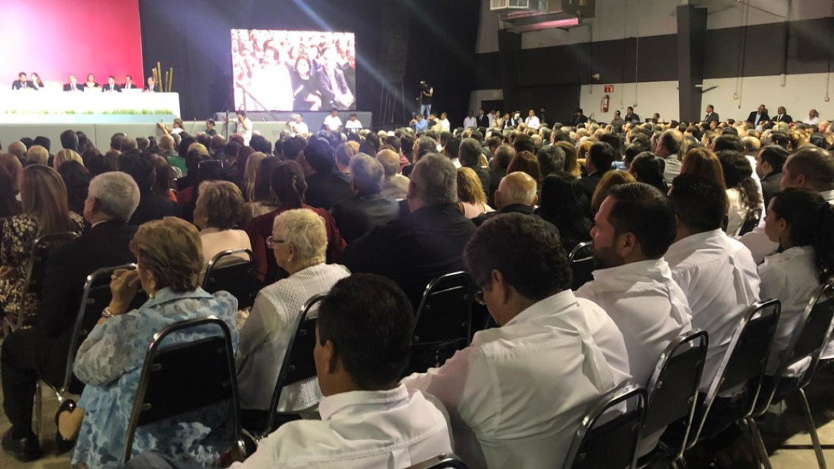 Rinde Mario López su primer informe de gobierno