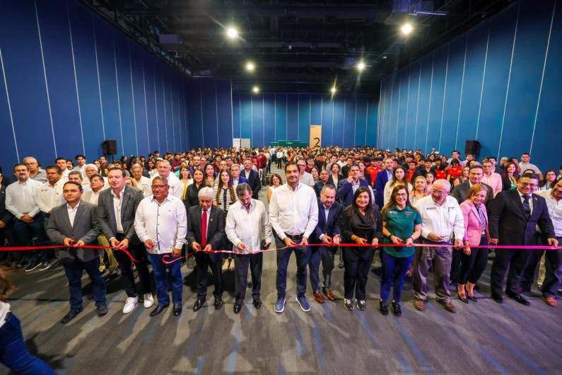 Inauguró Carlos Peña Ortiz la Expo Construcción CMIC Reynosa 2025