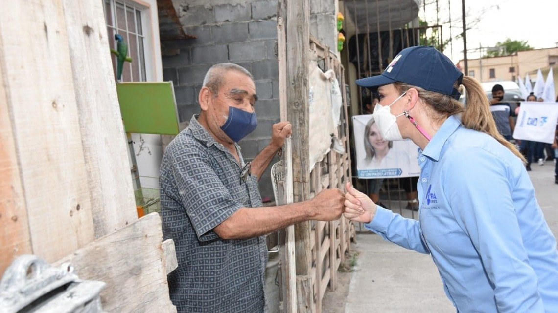 Ciudadanos simpatizan y respaldan a Myrna