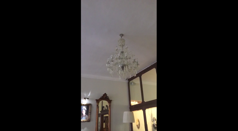 Candelabro del casino tampiqueño se mueve por temblor