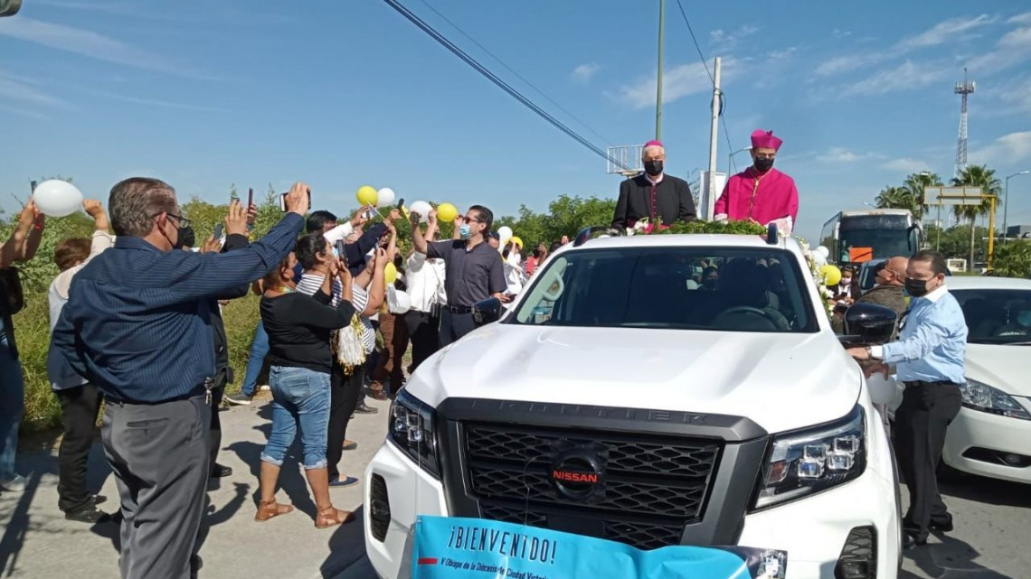 Inicia monseñor Óscar Tamez su ministerio episcopal como obispo de Victoria