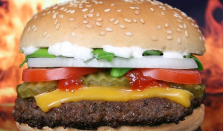 Y sí, el estrés engorda más que la pizza y papitas