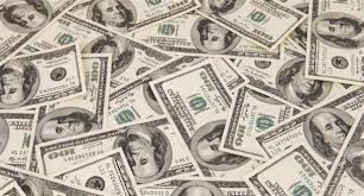 Dólar cierra jornada en 19.05 pesos a la venta en bancos