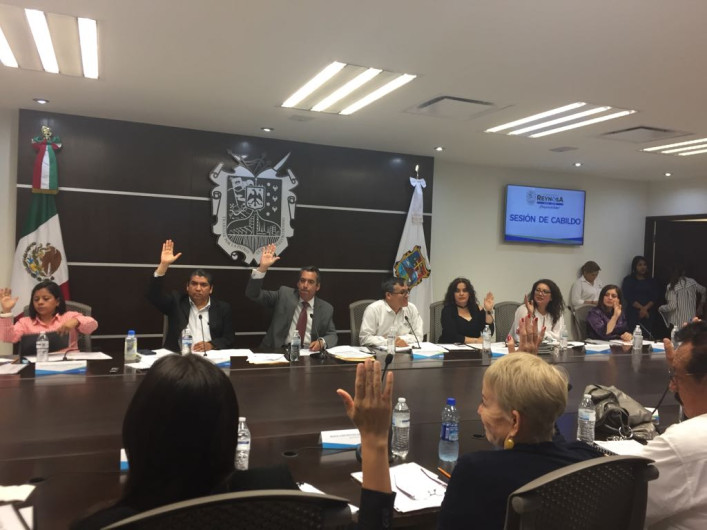 Cabildo autoriza aumento de subsidio a DIF y becas municipales