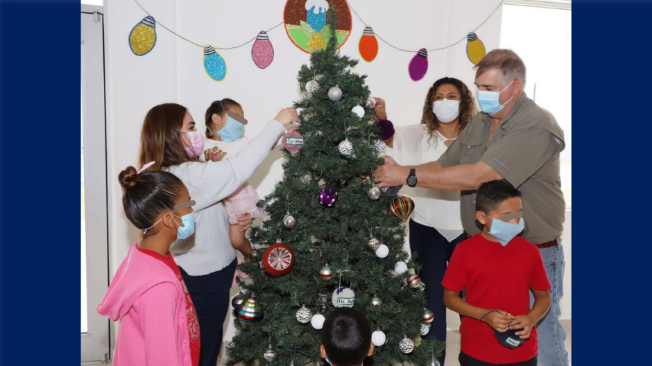 Realiza DIF Reynosa encendido de pino navideño en Casa Hogar del Niño y CAMEF