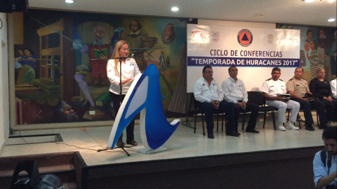 Capacitan en acciones preventivas ante el inicio de la temporada de huracanes
