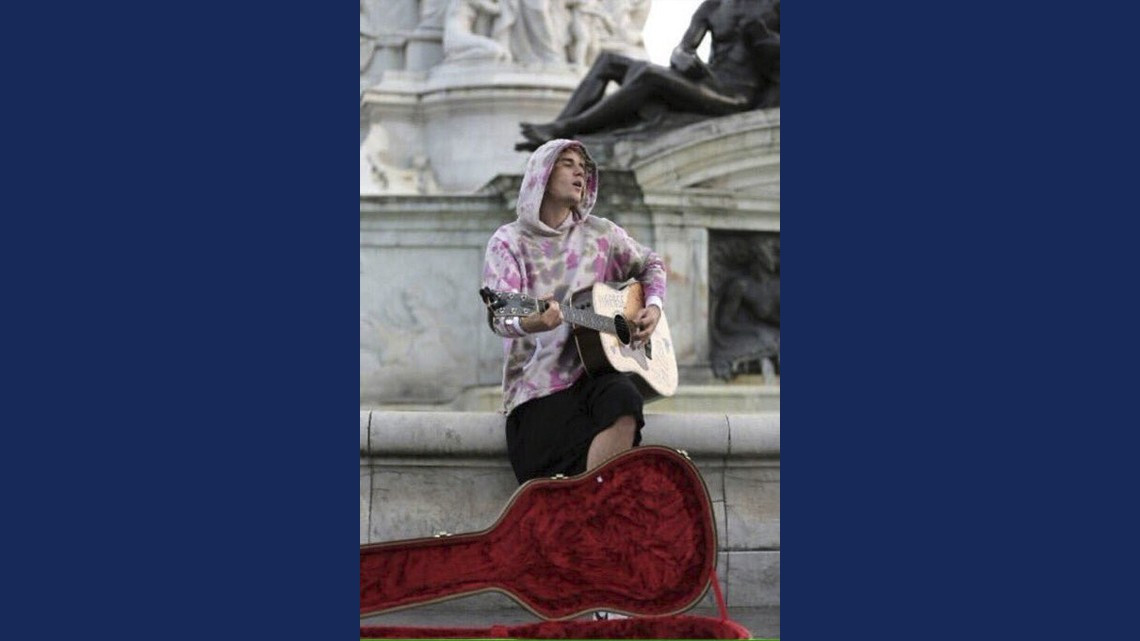 La serenata de Justin Bieber a Hailey Baldwin