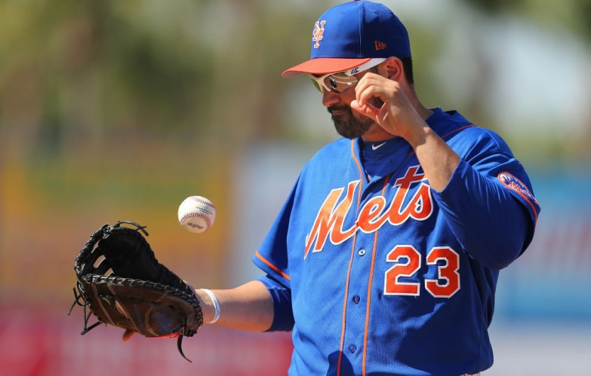 Adrián González analiza retiro tras lesión en la espalda