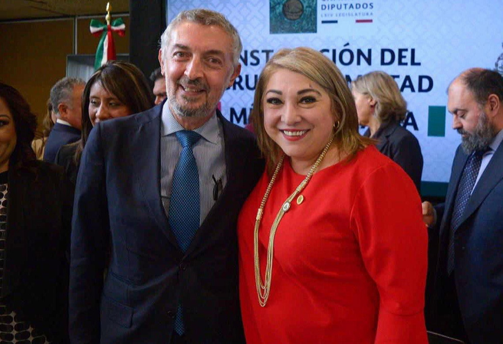 Adultos mayores y mujeres embarazadas tienen permiso con goce de sueldo: Adriana Lozano