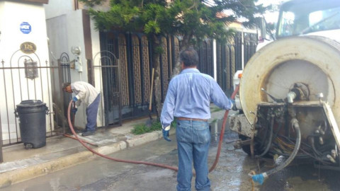 Comapa trabaja con equipo vactor