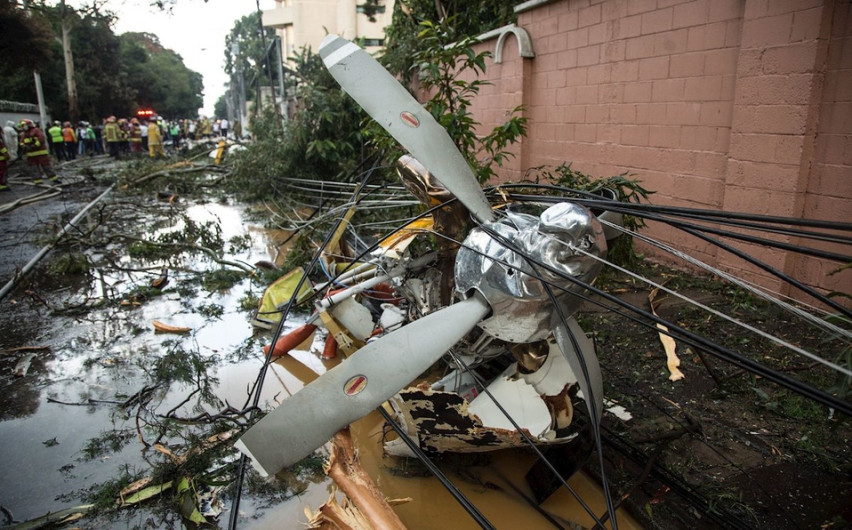 Cae avioneta en el centro de la ciudad de Guatemala