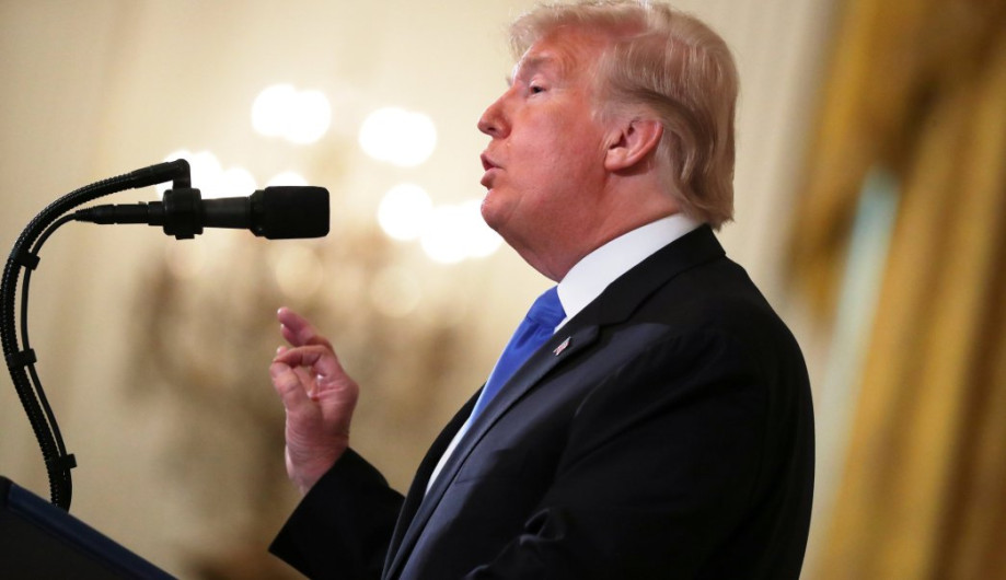 Juez rechaza política de Trump que niega asilo a extranjeros 