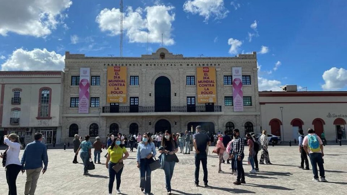 Amenaza de bomba en palacio municipal de Matamoros provoca desalojo de personal