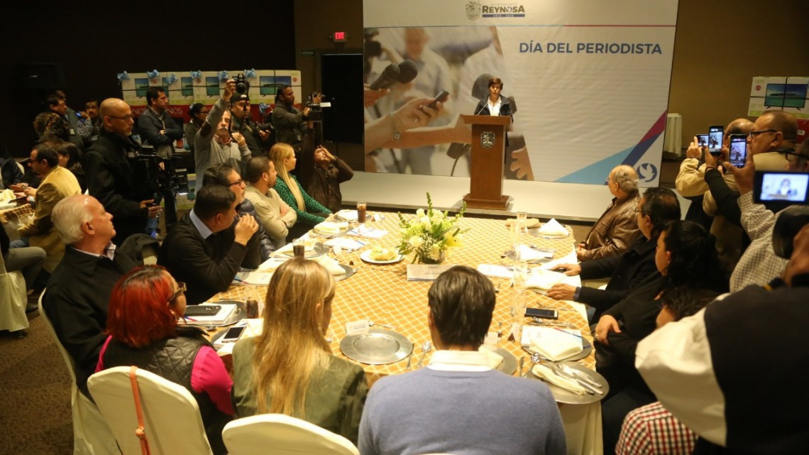 Festejó Maki a comunicadores por el Día del Periodista