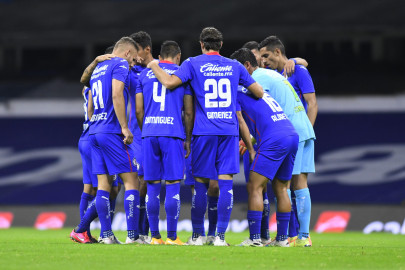 Cruz Azul reporta cuatro casos positivos de COVID-19 
