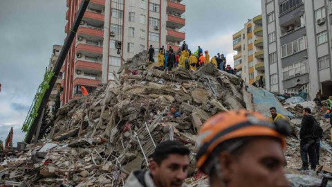 Ya suman más de 19 mil muertes tras terremotos en Turquía y Siria
