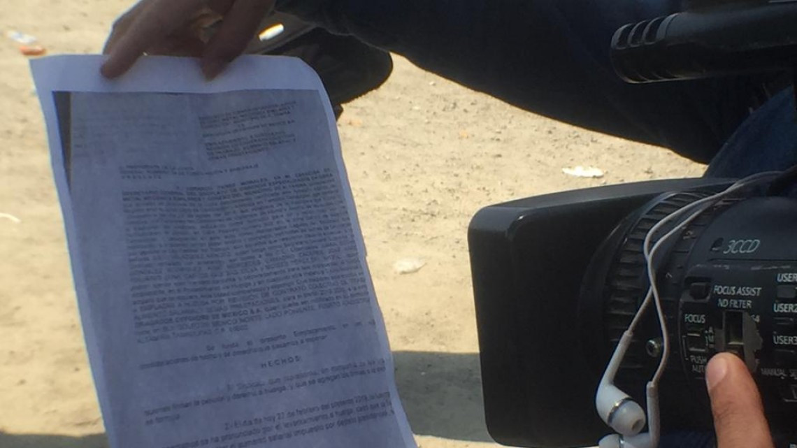 Continúa paro en constructora de plataformas