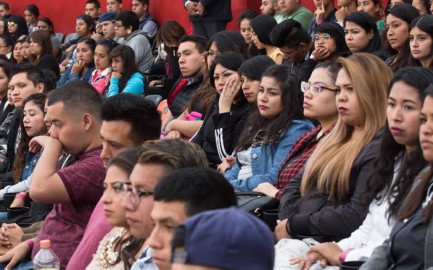 Dan charla para jóvenes de participación política