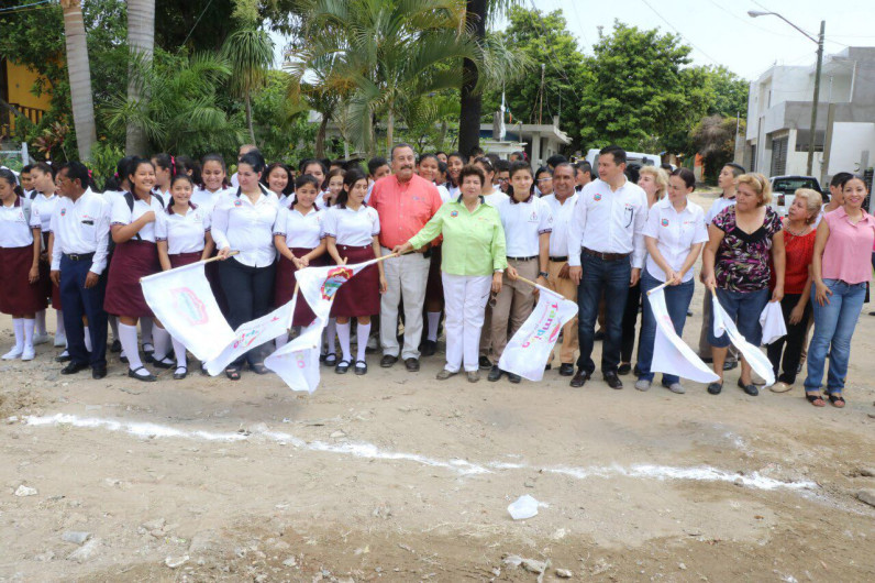 Pone en marcha gobierno de Tampico pavimentación de vialidades en las colonias Nuevo Progreso y Tancol