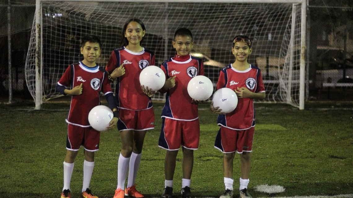 Entrega INDE Tamaulipas material deportivo a Parque de Bienestar Social
